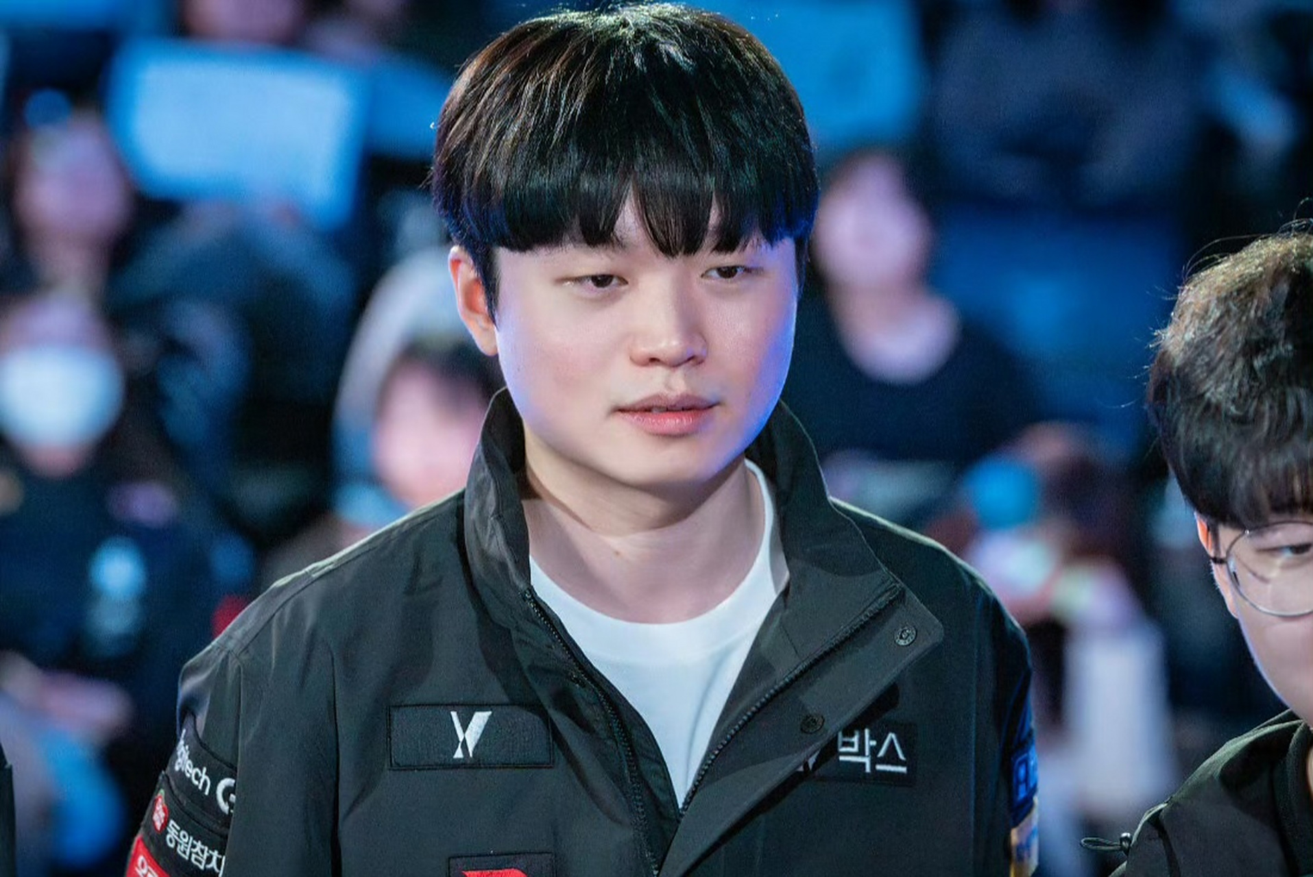 包含T1横扫FPX，BDD极限生还后反打焦点之战小组赛，留下经典瞬间的词条