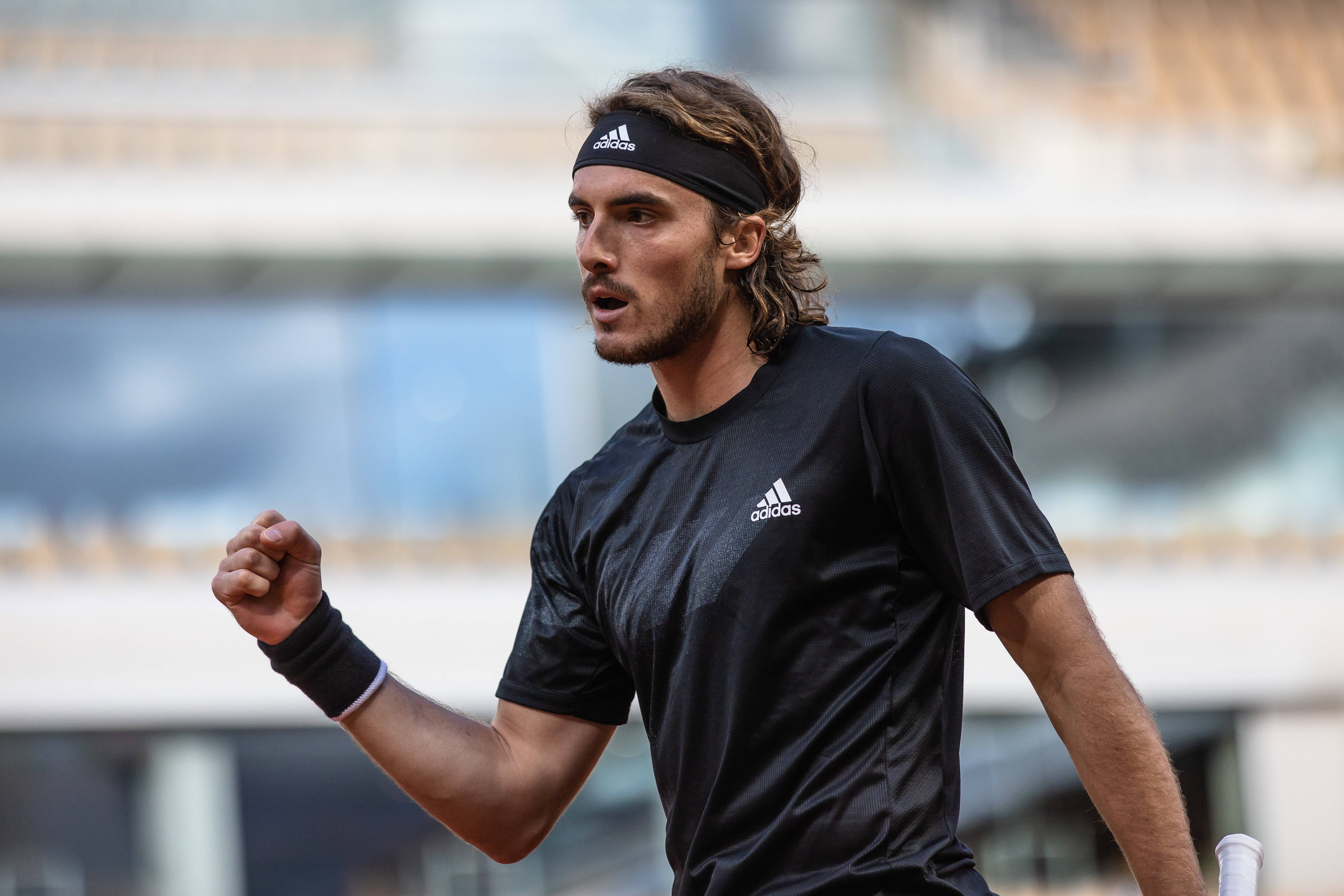 关于美国网球队轻取日本网球队,西西帕斯完成帽子戏法的信息 关于美国网球队轻取日本网球队,西西帕斯完成帽子戏法的信息