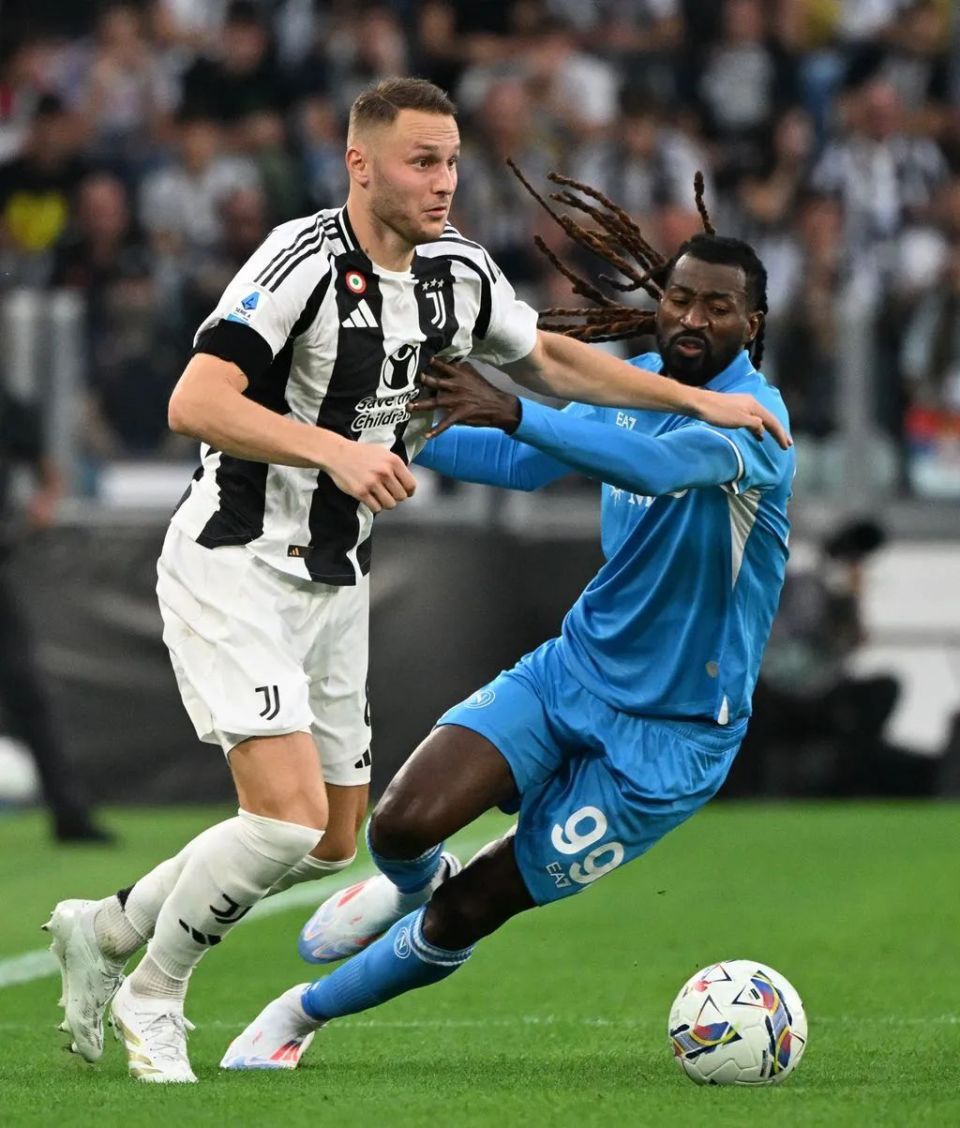 阿根廷强势尤文,弗拉霍维奇完成帽子戏法的简单介绍 阿根廷强势尤文,弗拉霍维奇完成帽子戏法的简单介绍