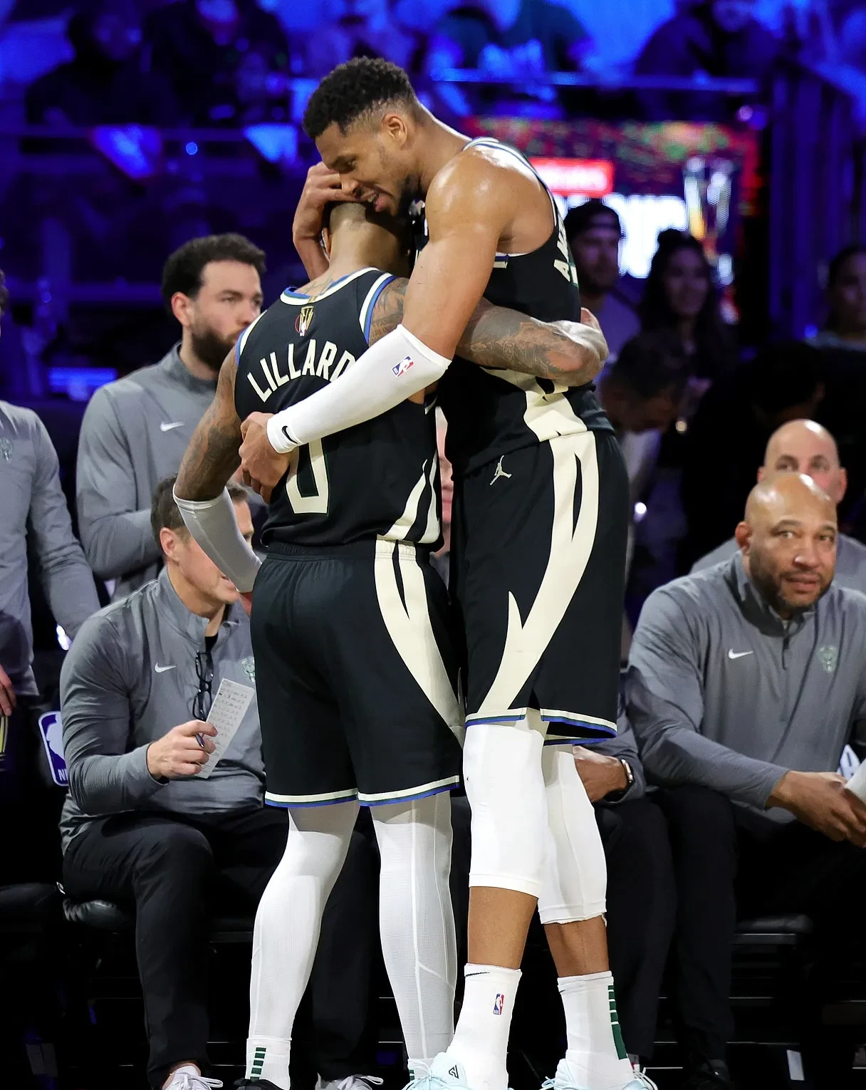 开云体育登录-雄鹿大胜对手，字母哥多点开花率队赢得胜利的简单介绍