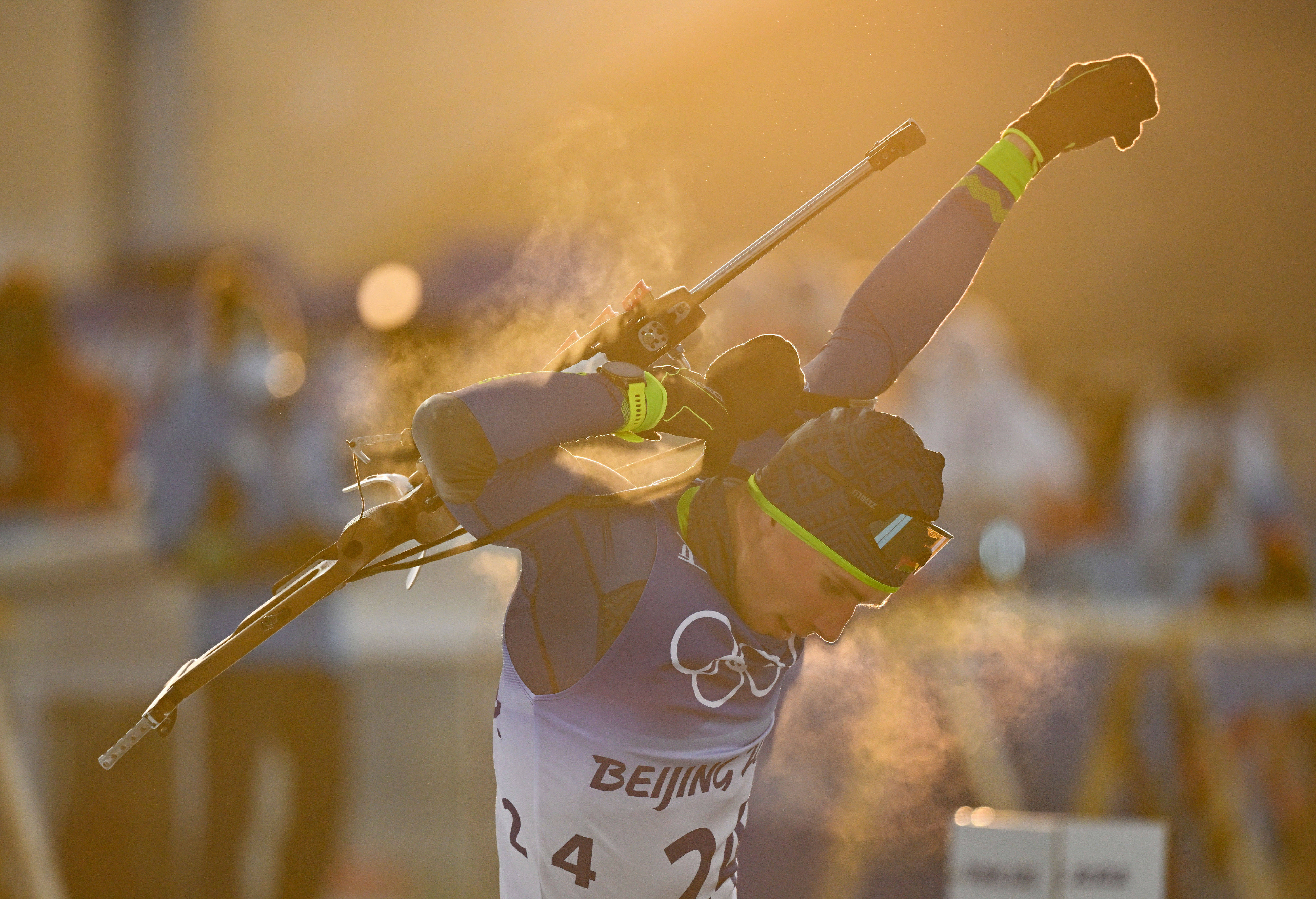 挪威选手不畏强手，成功晋级