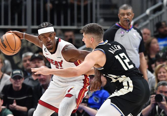 雄鹿挑战热火,两支顶尖球队将在场上交手的简单介绍 雄鹿挑战热火,两支顶尖球队将在场上交手的简单介绍