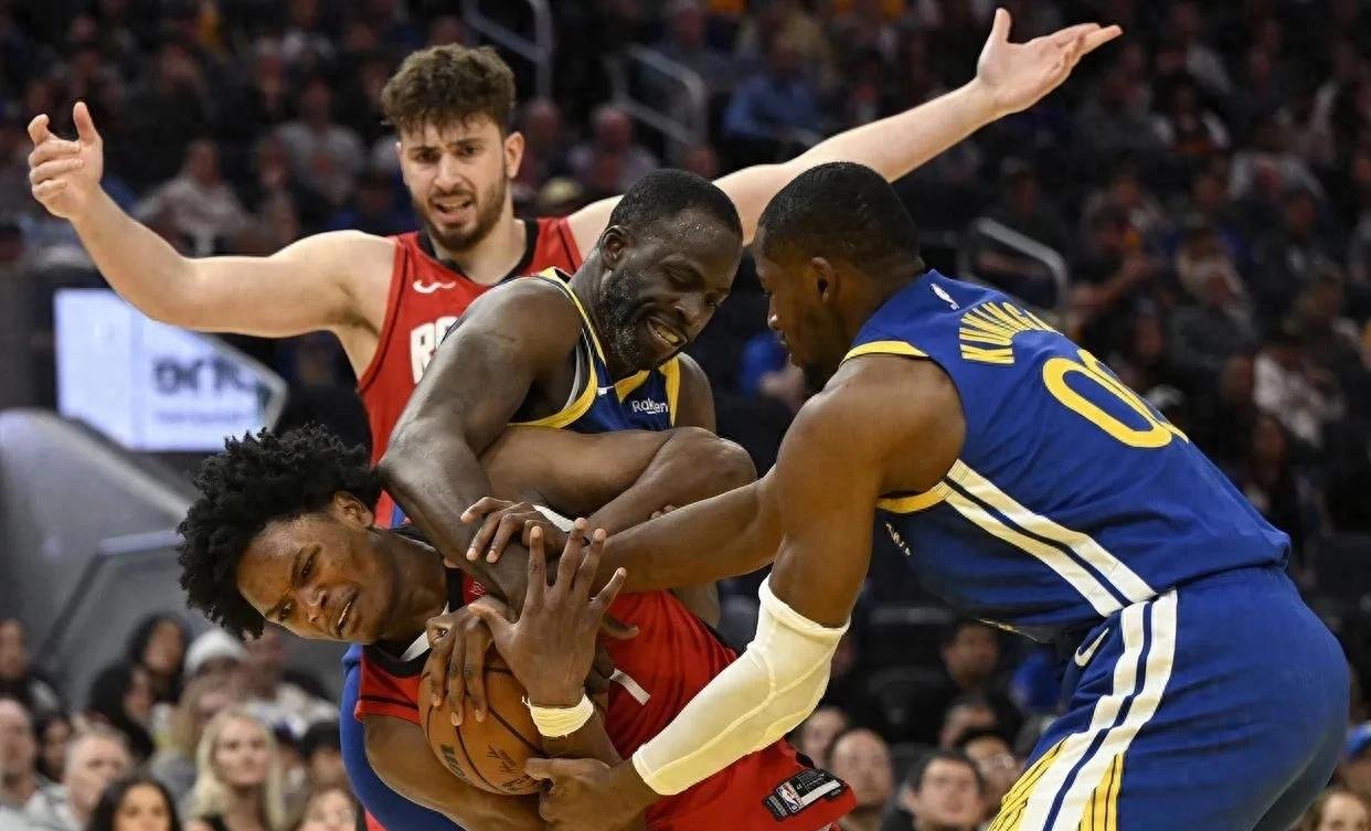 开云足球直播-勇士队在比赛中全面压制对手的简单介绍