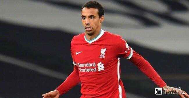 关于沃尔夫斯堡前锋受伤，赛季报销的信息