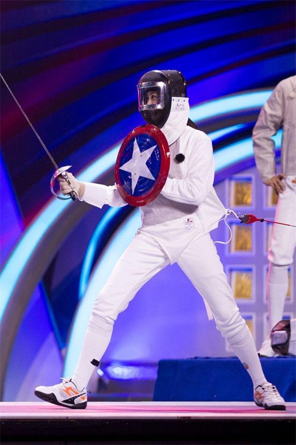 关于冠军荣耀唾手可得,欢乐氛围洋溢球场的信息 关于冠军荣耀唾手可得,欢乐氛围洋溢球场的信息